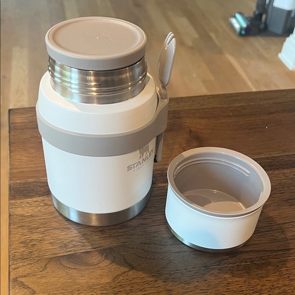 Stanley White and Silver Insulated Jar with Spoon - Picture 4 of 4